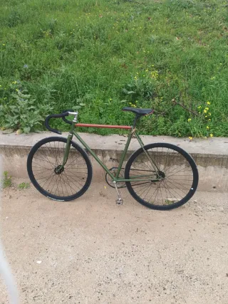 Bicicleta BH Fixie Carretera