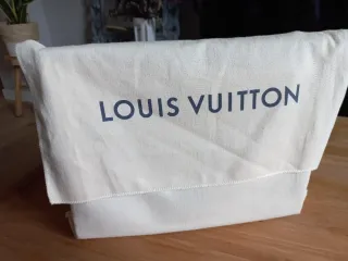 Louis Vuitton Pochette Monogram Yin Yang