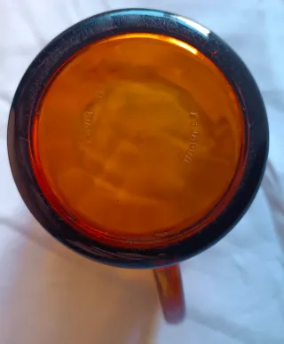 Jarra de cristal ámbar Duralex antigua