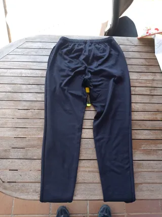 Pantalón de chándal por 6€ y packs por 20€