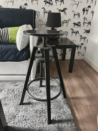 Taburete redondo alta cocina negra