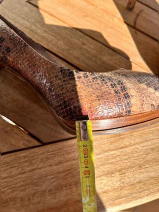 Tacones uterqüe peep toe efecto...