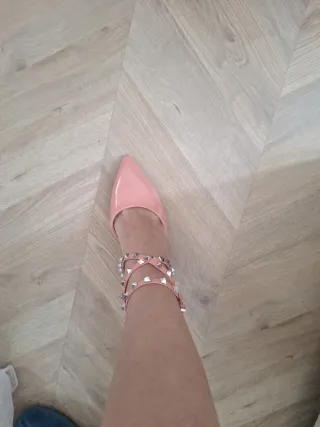 Zapatos Raid rosa salmón con tachuelas