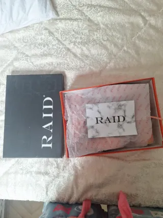 Zapatos Raid rosa salmón con tachuelas