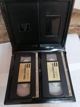 Película VHS Guerra y Paz