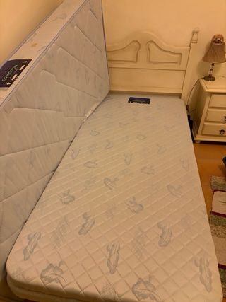 Cama 90cm con colchón y cabecero