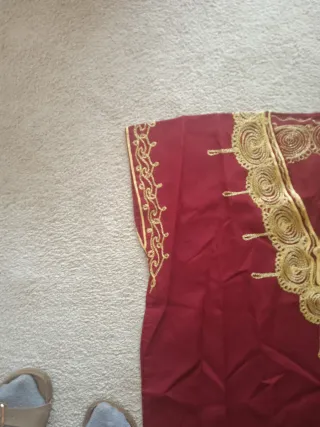 Kaftán Granate y Oro. Ligero y largo. 0, 64 x 1,34