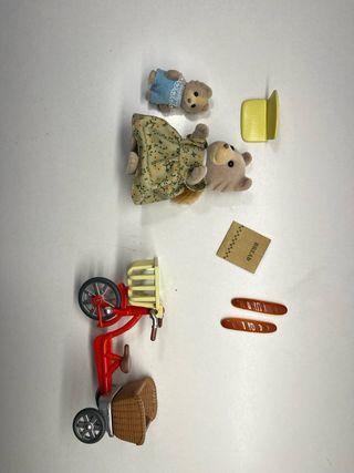 Bicicletta Sylvanian Families con cesta e altalene