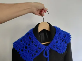 Cuello Peter Pan crochet azul