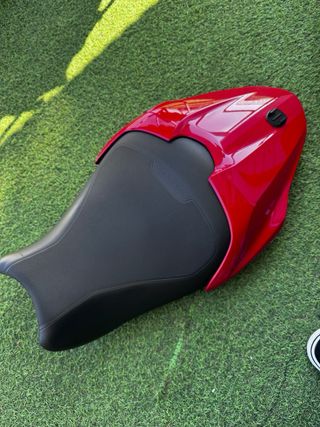Asiento Ducati Monster 821 1200 mas tapa