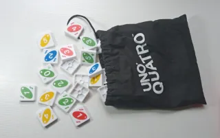 UNO Quatro Juego de Mesa Mattel