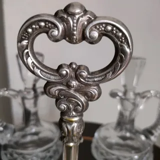 Juego de aceiteras antiguas