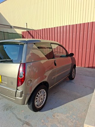 Axiam  A 741 coche sin carnet,