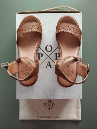 Sandalia de cuña de Popa.