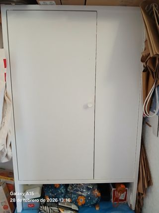 Alacena pequeña blanca