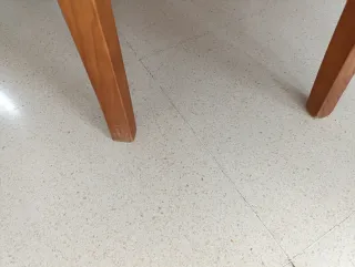 Juego 2 sillas provenzal madera y tela