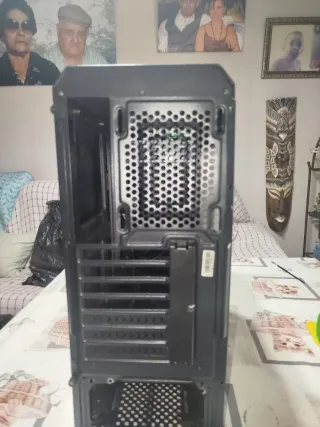 Caja de PC H