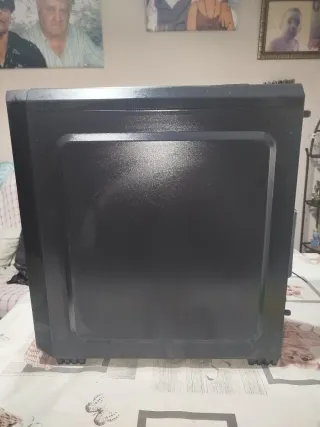 Caja de PC H