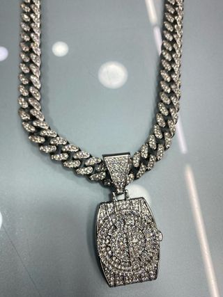 Collana orologio con brillanti