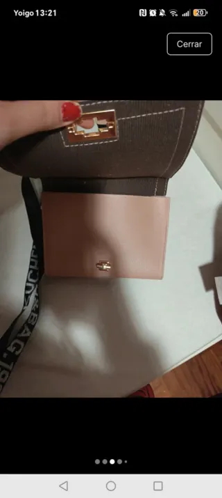 Bolso pequeño rosa con estampado geométrico