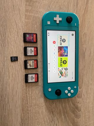 Nintendo Switch Lite Verde + 4 Giochi