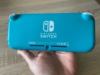 Nintendo Switch Lite Verde + 4 Giochi