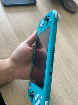 Nintendo Switch Lite Verde + 4 Giochi