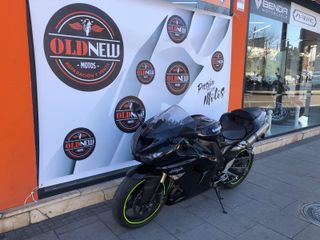 Kawasaki ZX-10R Negra