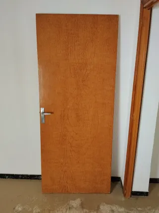 7 Puertas de dormitorio madera