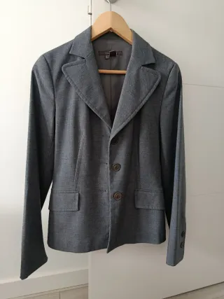 Chaqueta Zara Talla 38 Gris