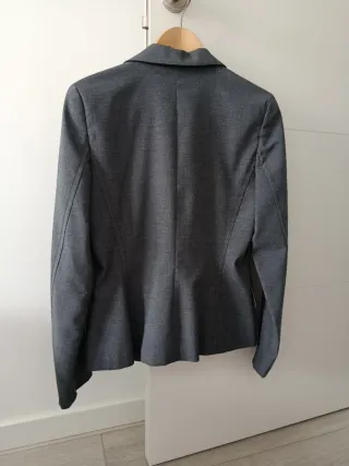 Chaqueta Zara Talla 38 Gris