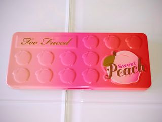 TOO FACED SWEET PECH PALETTE