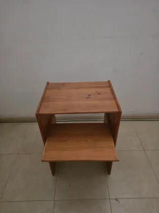 Escritorio de madera para ordenador