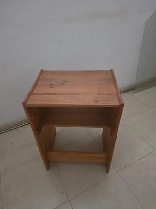 Escritorio de madera para ordenador