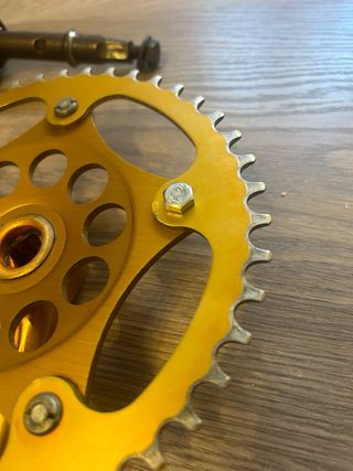 Plato y biela Thun dorado