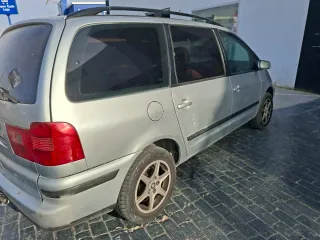SEAT Alhambra 2004