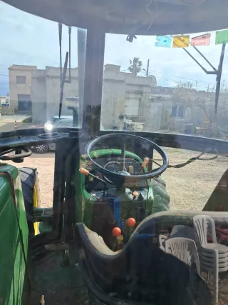 Tractor John Deere 3140 Super