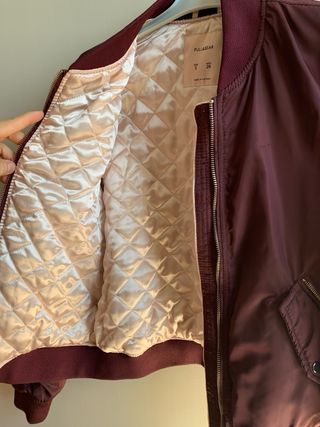 Chaqueta bomber Pull&Bear granate Talla S