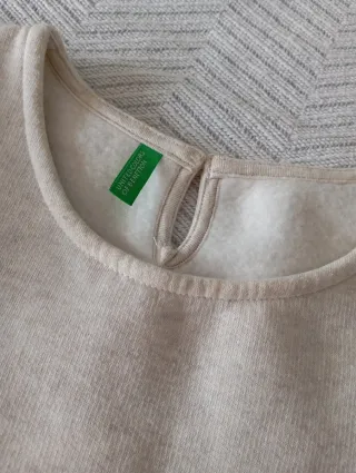 Sudadera beige lunares