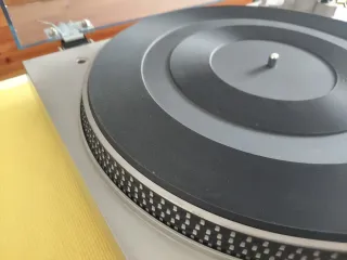 Tocadiscos Technics SL-220