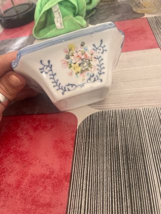 Cenicero vintage porcelana flores doradas