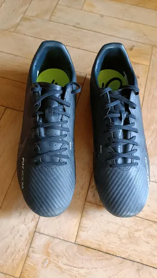 Botas de fútbol Nike Zoom Vapor 15 Academy