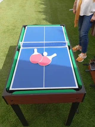 Juego 4 en 1: Futbolín, Billar, Air Hockey y Bolos