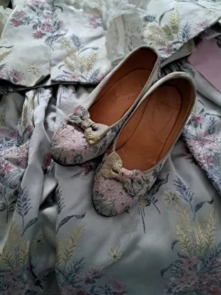 Traje de fallera oro y rosa