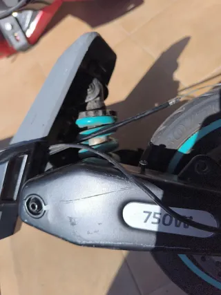 Patinete Cecotec Y45 repuestos o entero según está