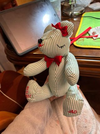 Osito de peluche hecho a mano.