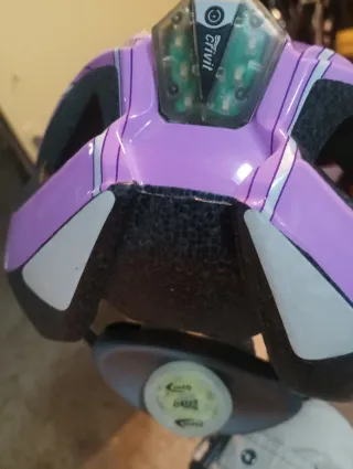 Casco Crivit Rosa y Blanco