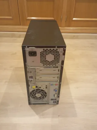 Computer desktop HP Nero