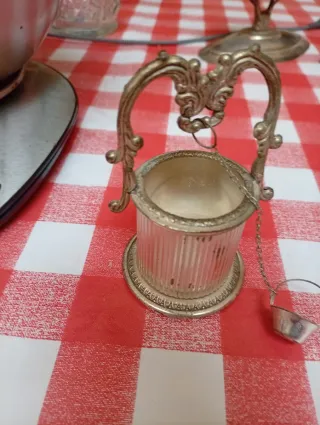 Pozo decorativo metal plateado