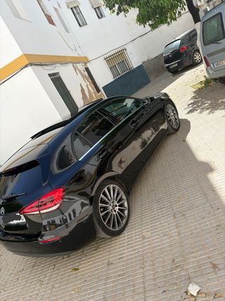 Mercedes-Benz 180d 2020